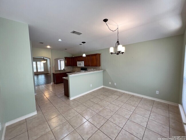 Building Photo - 1303 Bluff Forest
