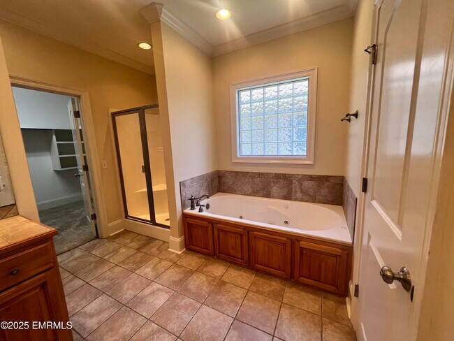 Building Photo - 8360 Ole Cobblestone Dr