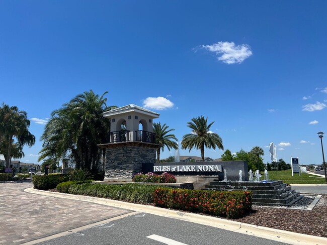 Building Photo - Isles of Lake Nona!!  3 Bedroom 2.5 Bathro...