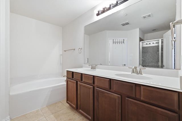 Building Photo - 2649 Jacobson Dr