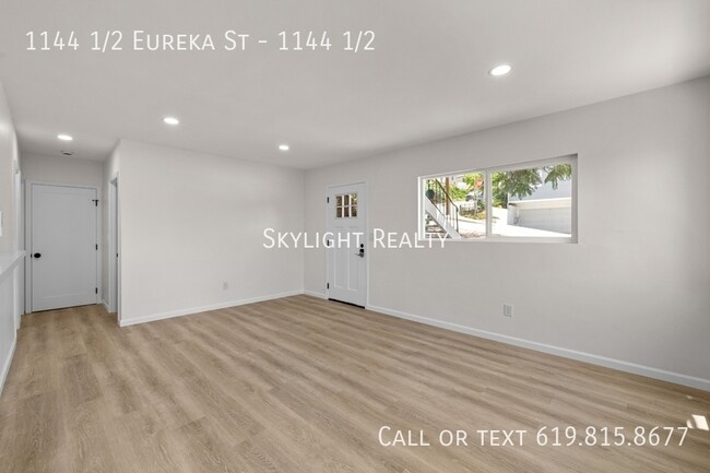 Building Photo - 1144 1/2 Eureka St-1144 1/2