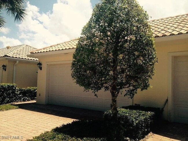 Primary Photo - 6250 Towncenter Cir