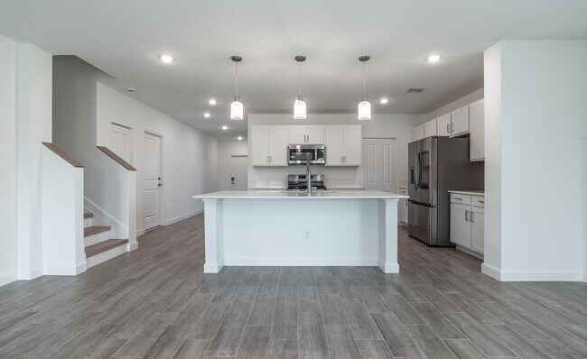 Building Photo - 6378 Windwood Wy