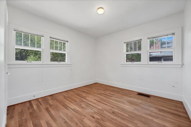 Building Photo - 1271 S Emerson St