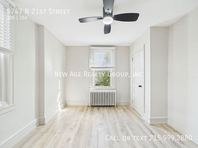 Building Photo - 5747 N 21st St