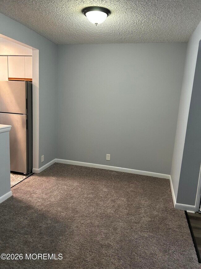 Building Photo - 661 Ocean Ave N