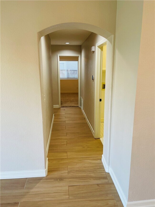 Building Photo - 28937 Biarritz Ct