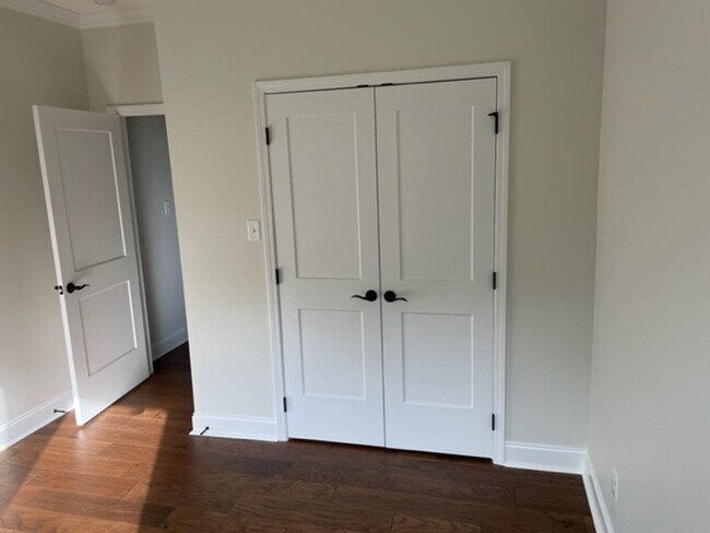 Building Photo - Vonore 37885 - 4 bedroom, 3 bath in Tellico Village - Contact Ed Johnson 865-924-5045