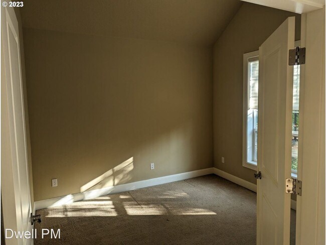 Building Photo - 4 br, 3 bath House - 5640 SW Stott Ave