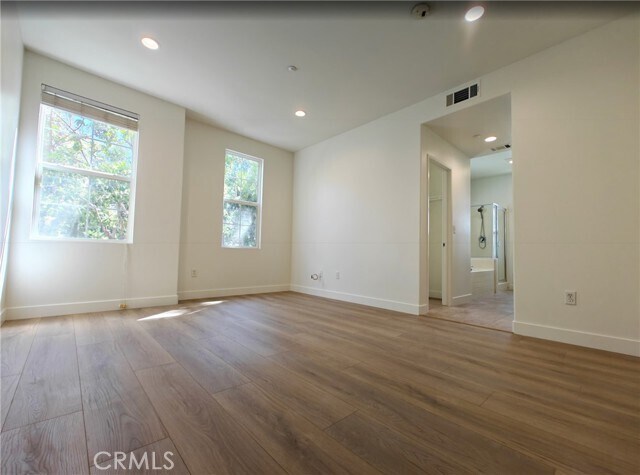 Building Photo - 614 Timberwood