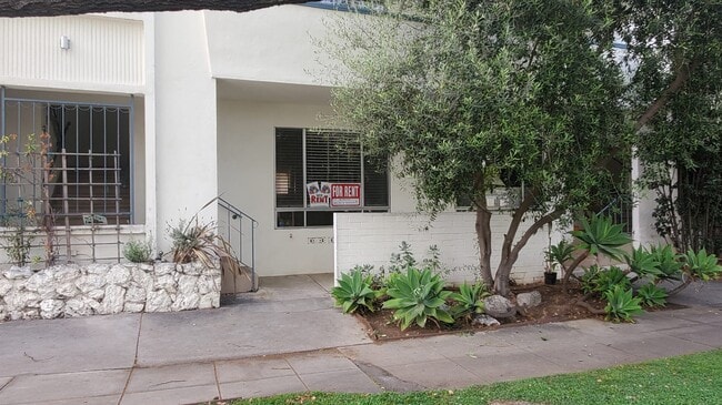 Primary Photo - 1225 Washington Ave