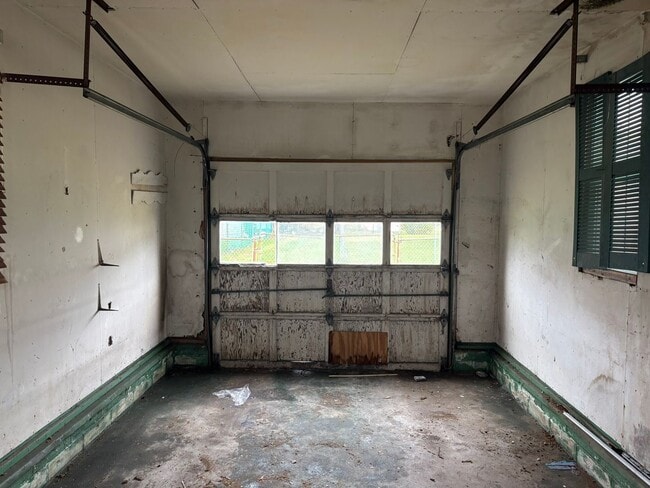 Building Photo - 611 N Michigan Ave