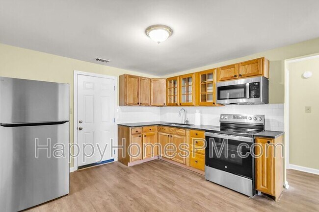 Building Photo - 2113 Taylor St