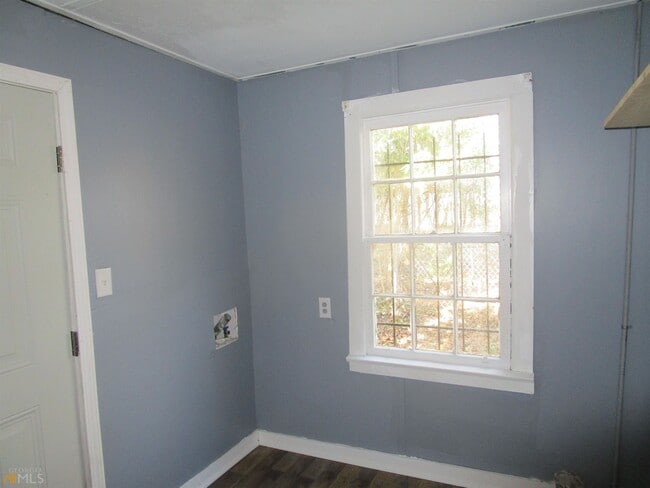 Building Photo - 4333 Capitol Ave