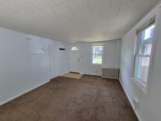 Building Photo - 1051 Taylor Ave