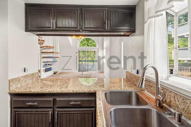 Building Photo - 26854 Claudette St