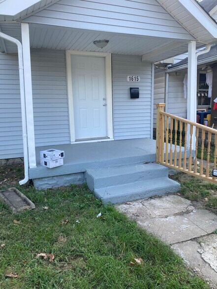 Primary Photo - 1615 Lawton Ave