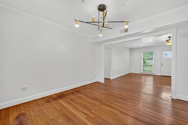 Building Photo - 2328 McClendon St