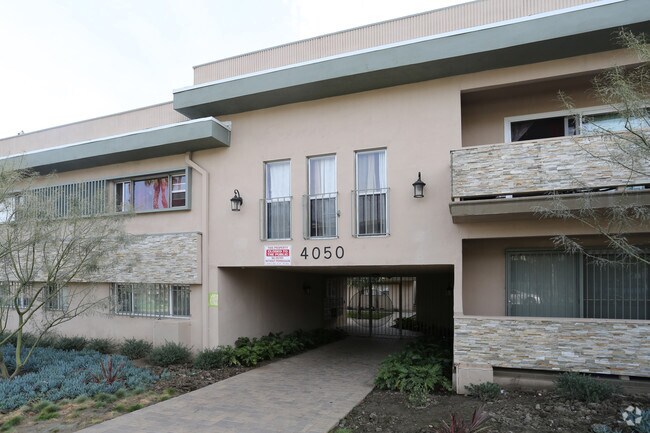 Building Photo - 4050 Stevely Avenue