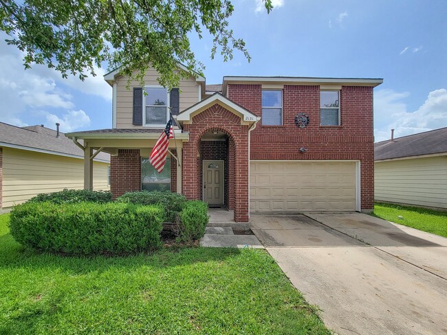 Building Photo - Comfort meets style in this home situated ...