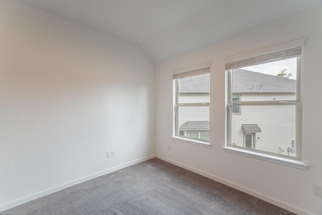 Building Photo - 975 Lars Trek Trail