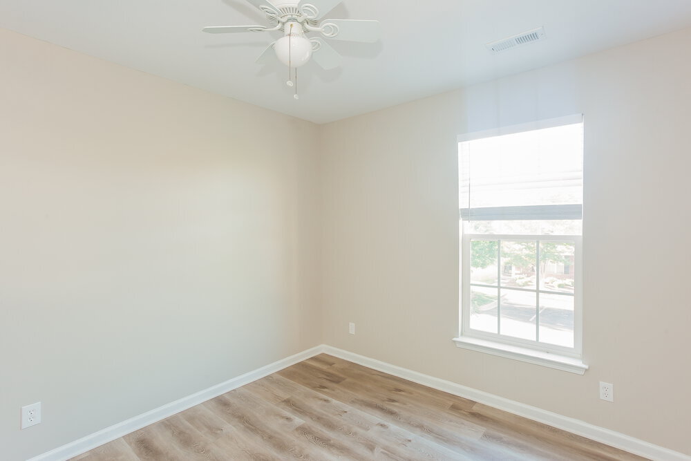 Building Photo - 2857 Summergrove Ct