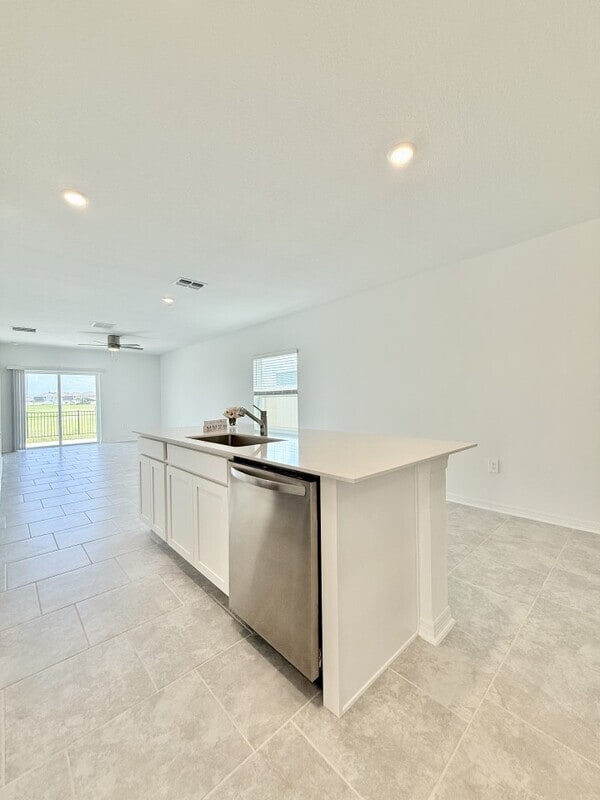 Building Photo - 1240 Tyler Lp