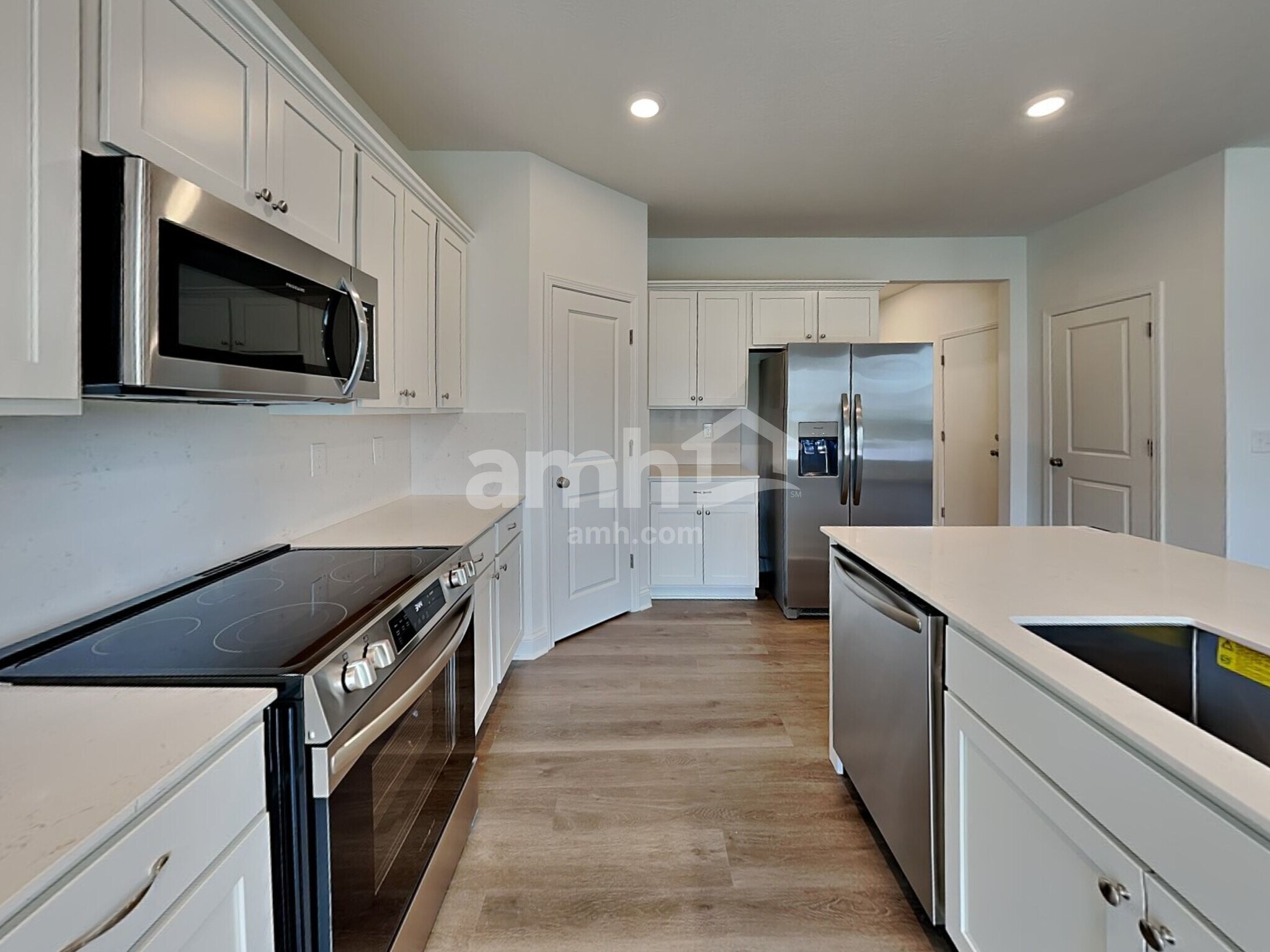 Building Photo - 306 Pne Hl Ct