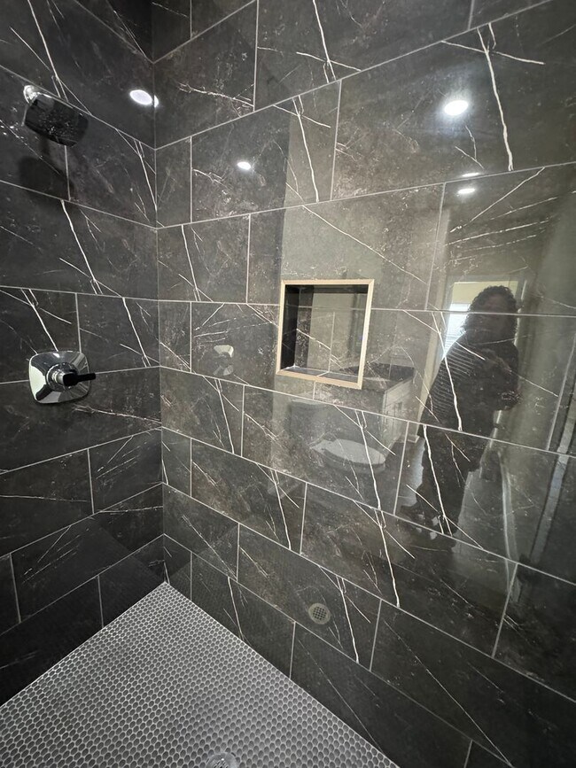 Building Photo - Be the first to live in this 3 bed/3.5 bath home across from Meharry Medical- great location with...