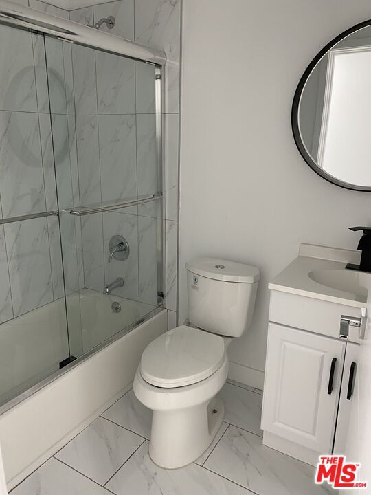 Building Photo - 1552 Winona Blvd