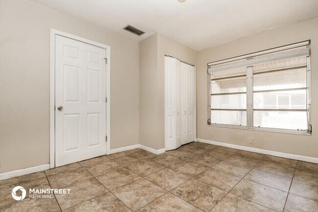 Building Photo - 7310 Star Dust Dr