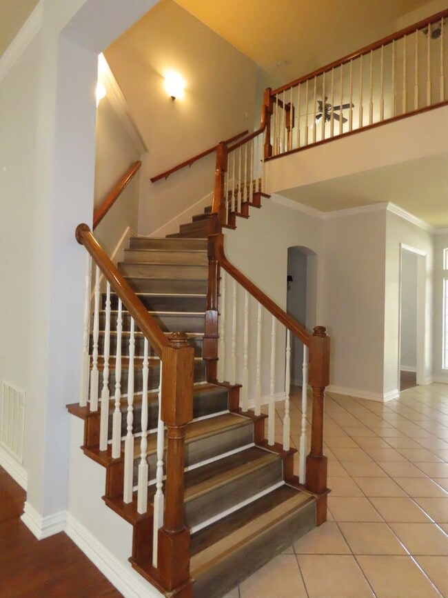 Building Photo - Coming Soon!! South Tyler, Stunning 4 Bedroom. 3.5 Downstairs Master Suite!!