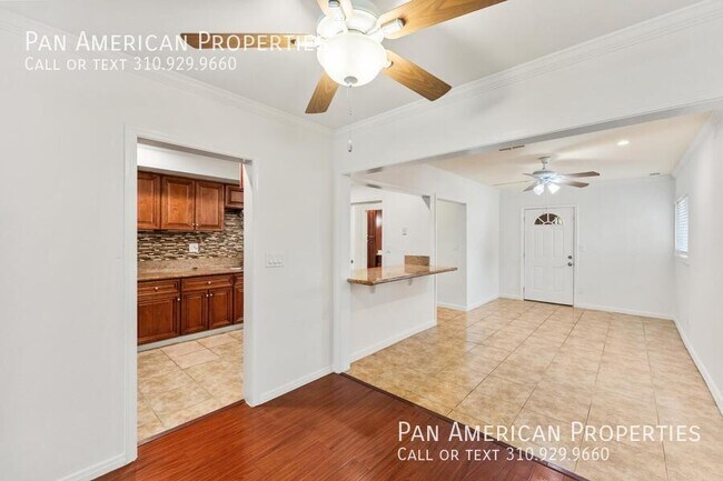 Building Photo - 1837 Mayflower Ave