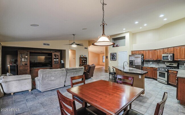 Building Photo - 17592 W Copper Ridge Dr