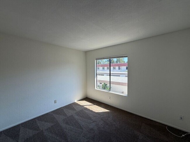Building Photo - 3033 Via Sabinas