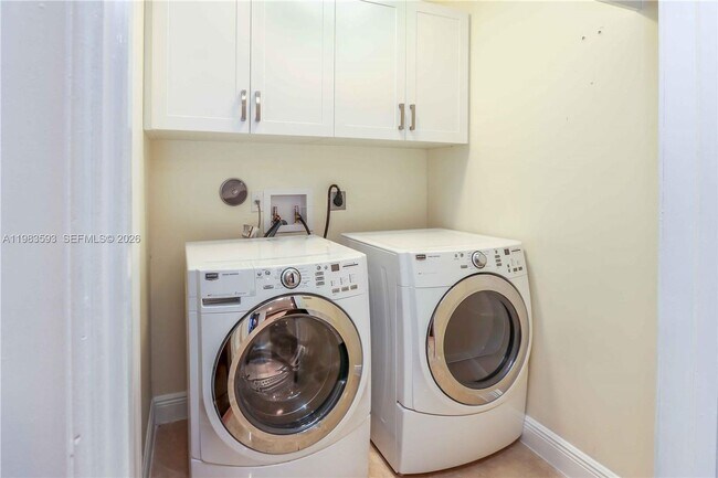 Building Photo - 11064 SW 79th Path