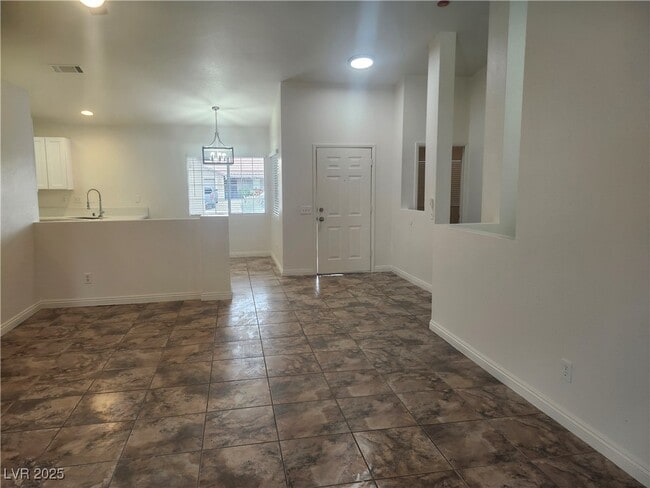 Building Photo - 216 Breezy Shore Ave