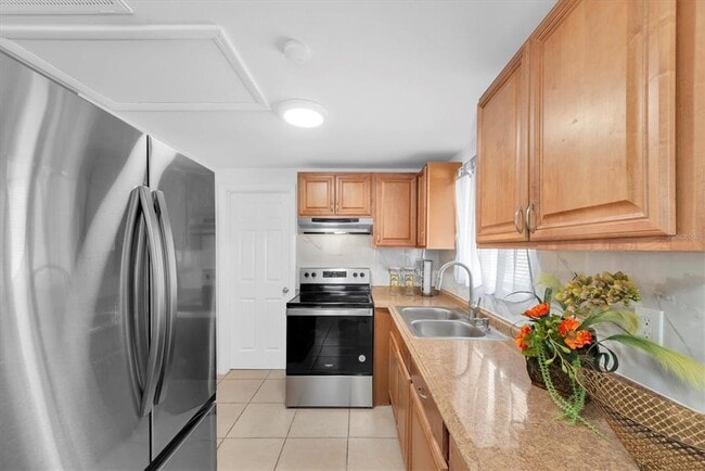 Building Photo - 3394 74th Ave N