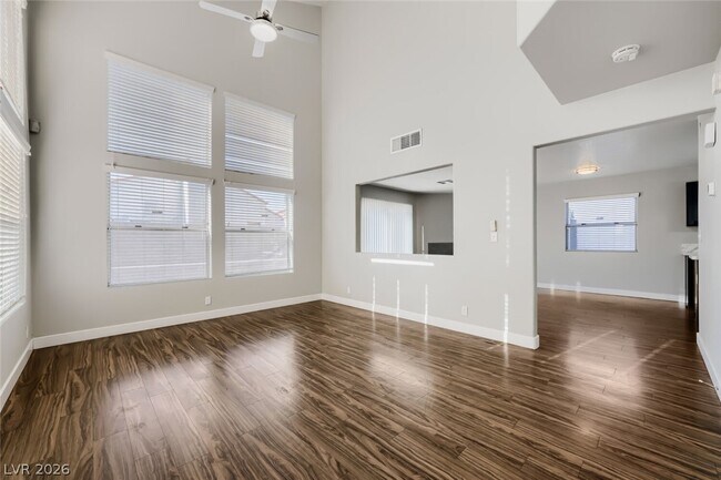 Building Photo - 8215 Mt Brodie Cir