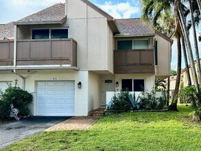 Building Photo - 875 NW 80th Terrace