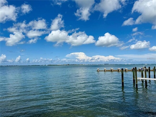 Building Photo - 988 Blvd of the Arts