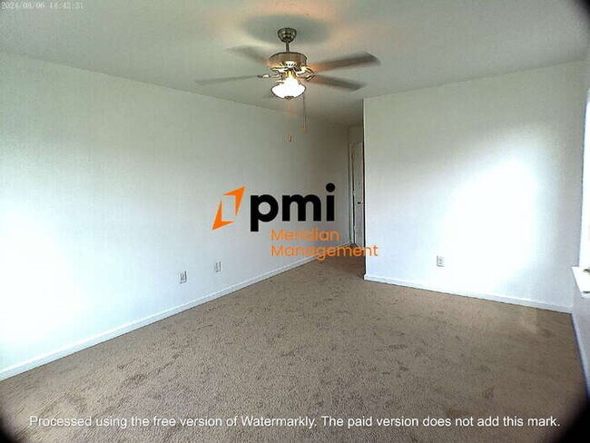 Building Photo - 1820 N Clearwater Dr