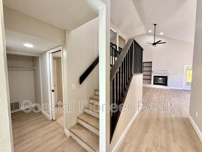 Building Photo - 8731 Huntfield St