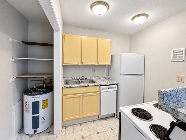 Building Photo - 4909 Cotton Row NW