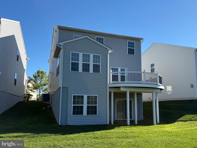 Building Photo - 537 Prizer Ct