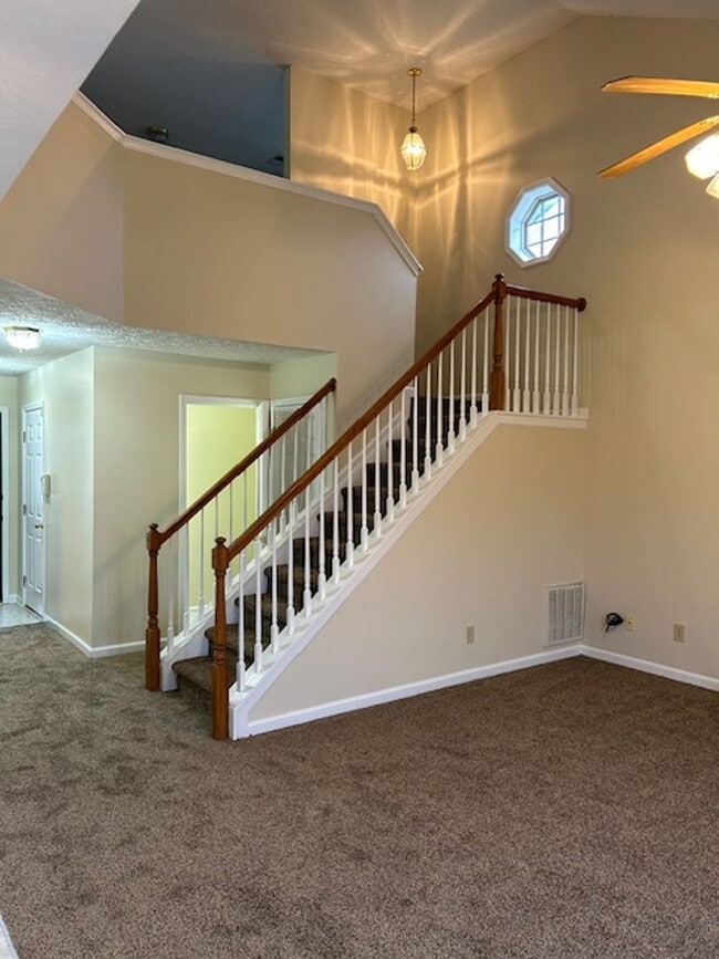 Building Photo - Eastwood home with 1st Floor Primary BR!   260210