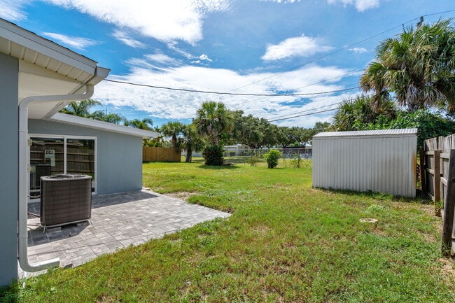 Building Photo - 406 Laurel St