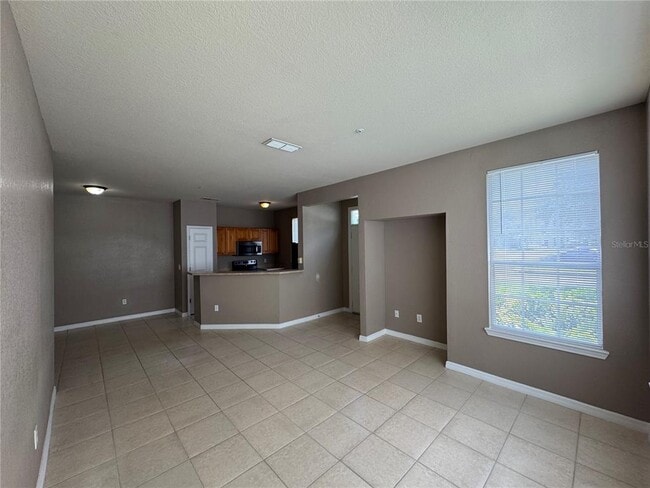 Building Photo - 9061 Lee Vista Blvd