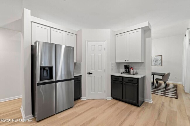 Building Photo - 12568 Hunters Branch Way
