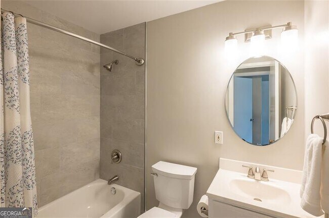 Building Photo - 4044 Forrestal Dr